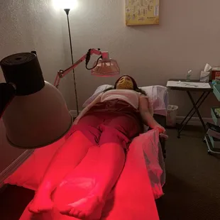 Relaxing during acupuncture session