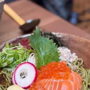 Salmon ikura soba