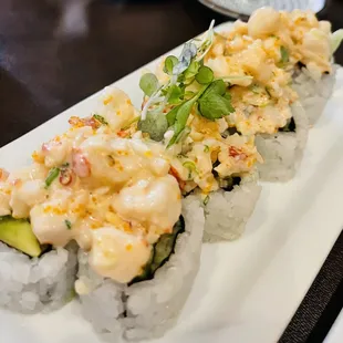 Lobster Cut Roll (8 Pieces)