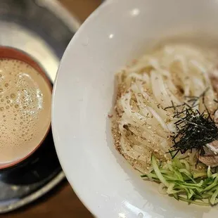 Chilled dipping udon