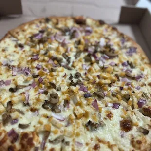 Chicken Alfredo Pizza