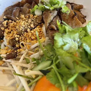 Pork vermicelli bowl