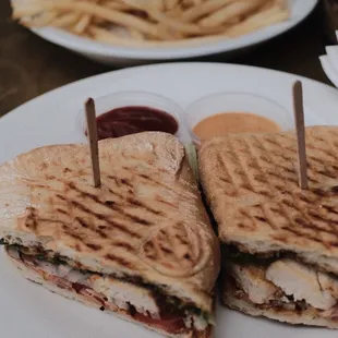 V Cafe
