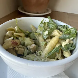 Side pasta salad with chicken