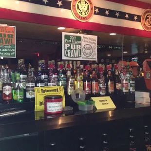 Great cheap mix drinks or beer..... food is fried but good and company is very personable