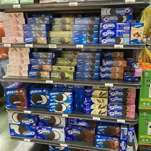 Different flavored Oreos! :)