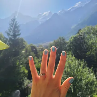 Sparkle nails in Chamonix, France!