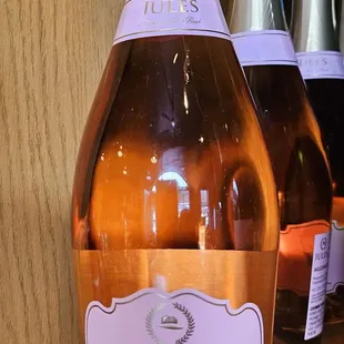 Well, I&apos;m in love w this cutesy bottle for obvious reasons 3