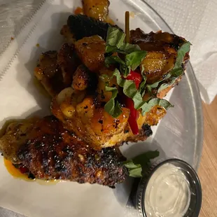 Hawaiian wings (5/5 stars) spicy