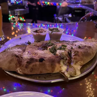 Con Carne Calzone