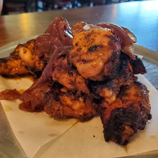 V Signature Wings (5)