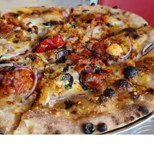 salsiccia pizza, good but VERY spicy