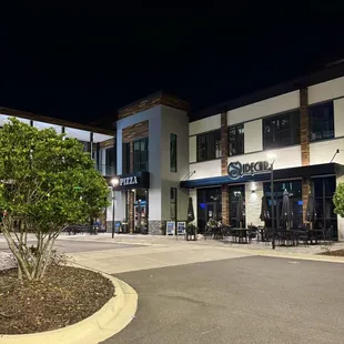 outside, ramen and noodles