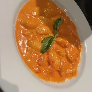 Gnocchi alla Vodka Lunch