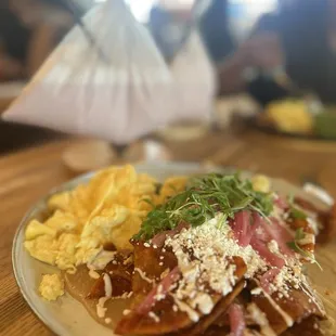 Chilaquiles rojos