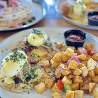 Smoked Brisket Benedict