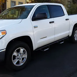 GO RHINO STEP BARS... SO NICE.