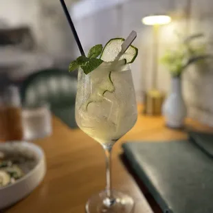 Refreshing sparkling wines