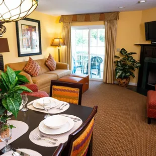 A Suite - Living &amp; Dining Room with Fireplace