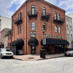 A must try in the heart of little Italy, serving cakes, pastry, gelato, coffee , panini and drinks