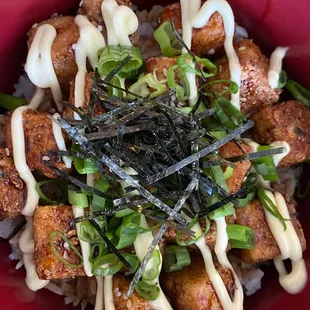Crispy Garlic Tofu Teriyaki Bowl