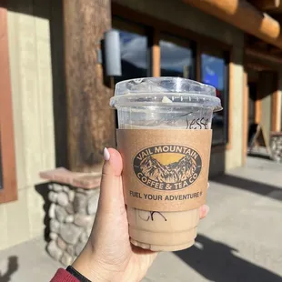 Chai latte (almond milk)