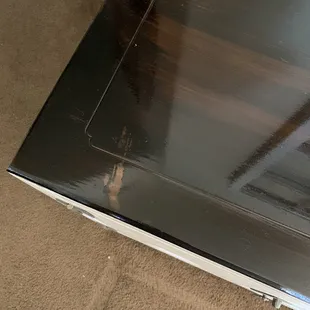 Top of hutch that was scratched at pickup