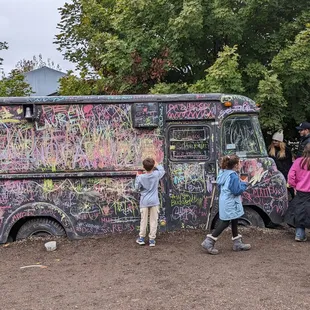 Graffiti bus