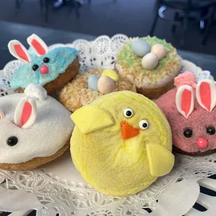 Easter donuts are so cute to bring to your celebration.