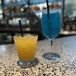 Complimentary cocktails!