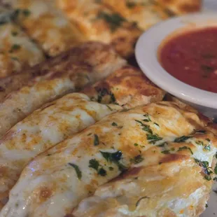 Valentino&apos;s Garlic Bread