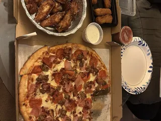 Nonna Lucci's Pizza