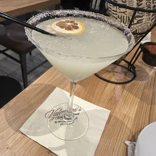 Lemon drop martini (sugar rim)
