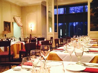 Bratenahl Place Bistro