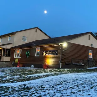 December 13, 2024 - Valentour&apos;s Family Restaurant and Pub, Sturgeon, PA