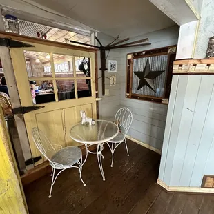 Intimate Seating Area