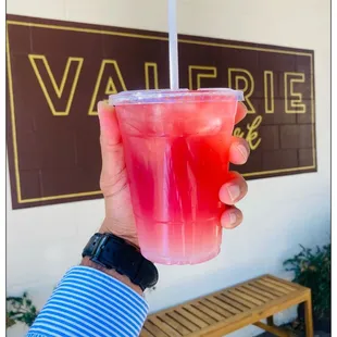 Beat the heat with an Iced Tea &amp; Lemonade. #hibiscus #handm0del #valerie