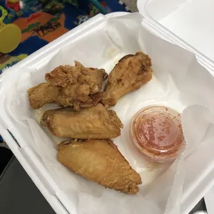 Fried chicken wings