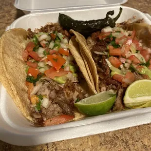 Soft carnita taco