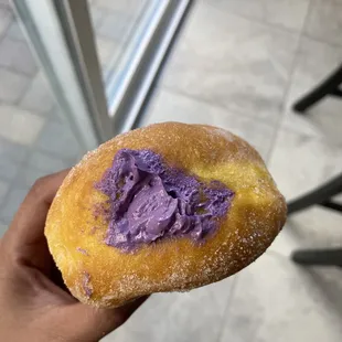 Ube malasada