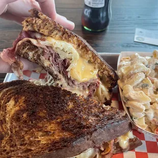 Damm that&apos;s a good Rueben