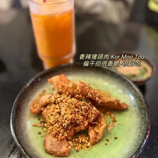 food, chicken wings and fried chicken