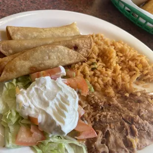 Flauta Plate $6.99 on Thursday w/tea