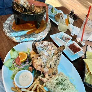 Coco Loco &amp; Molcajete Del Mar