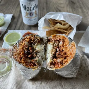 Super Burrito (Carne Asada/Pastor)