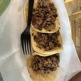 Plain asada street style tacos