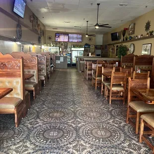 Gorgeous decor!