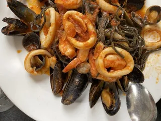 Petrarca Cucina E Vino