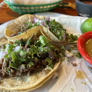 Tacos de carne asada
