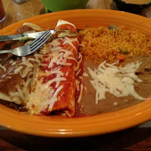 One third of the el valle special... Lot of food and freat!!